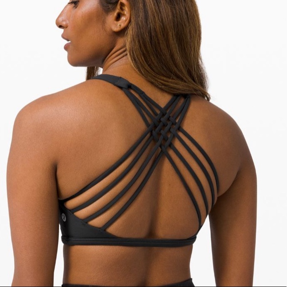 Lululemon free to be sports bra